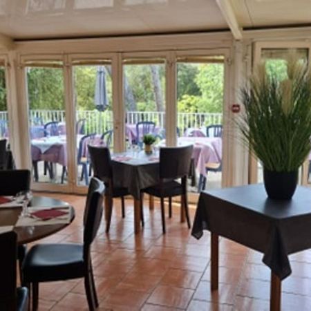 Le Relais Des Lavandins Le Muy Exterior photo