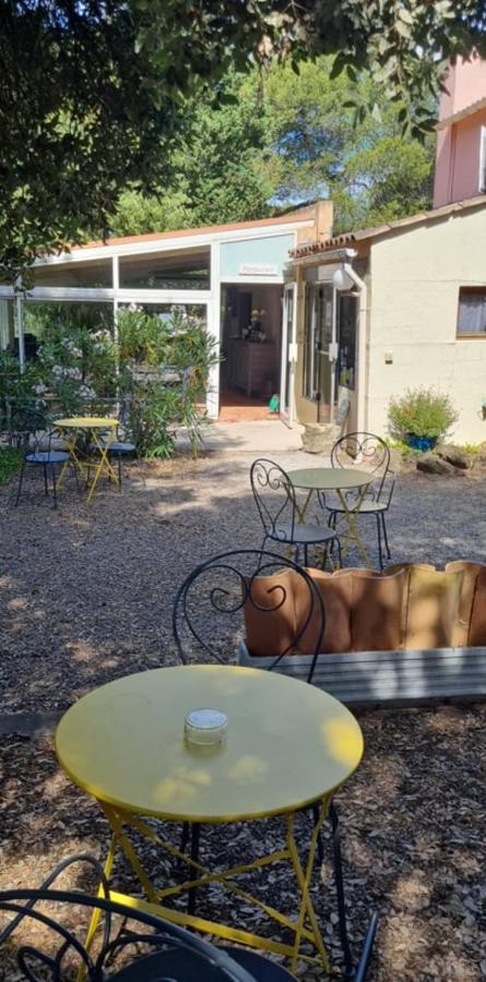 Le Relais Des Lavandins Le Muy Exterior photo