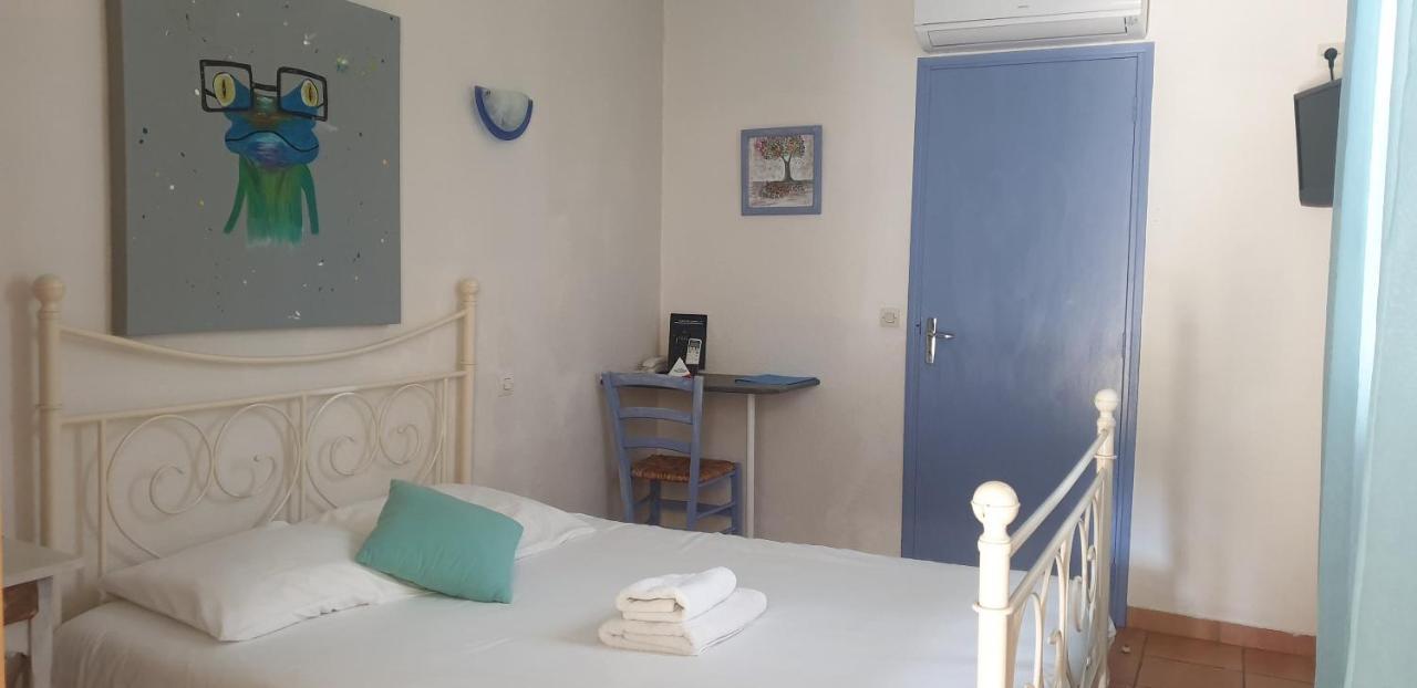 Le Relais Des Lavandins Le Muy Room photo