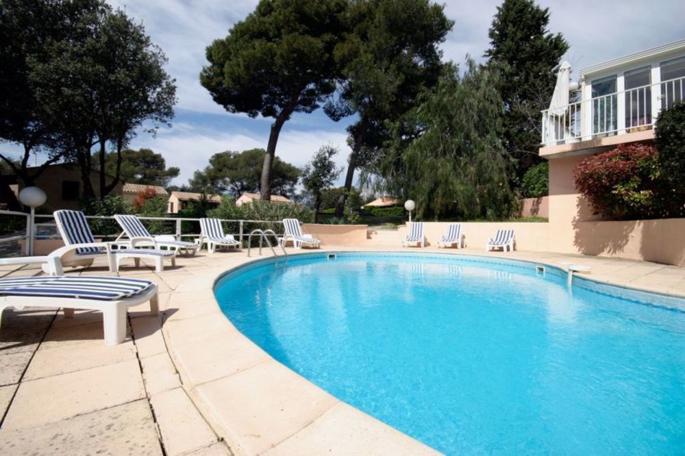 Le Relais Des Lavandins Le Muy Exterior photo